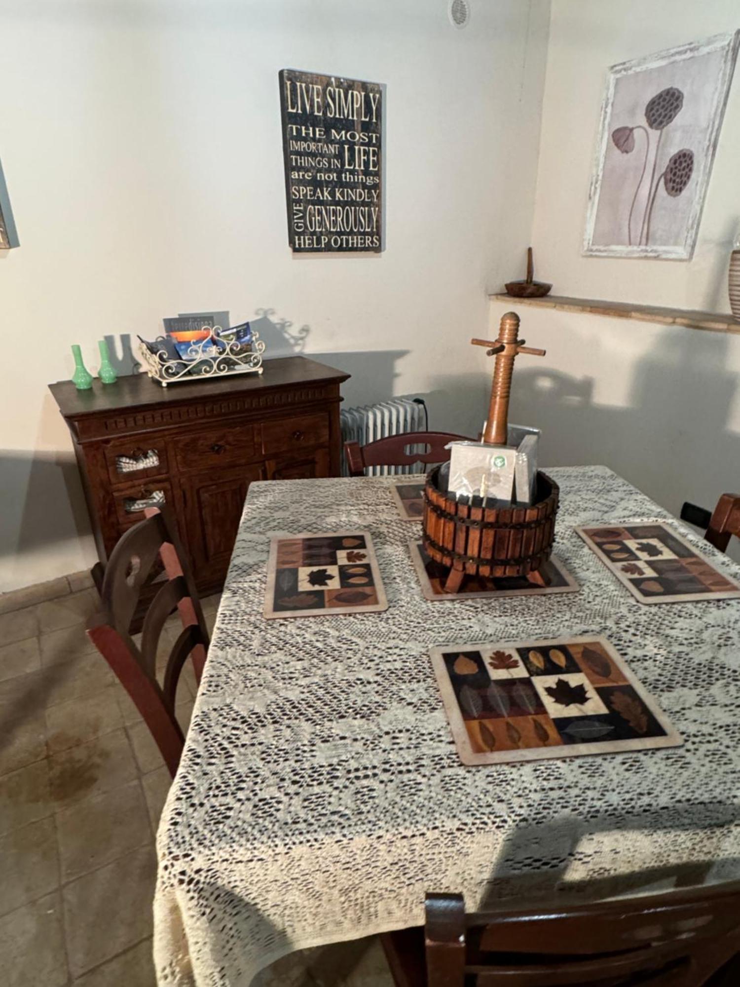 فندق Sforza House أكوابيندينتي المظهر الخارجي الصورة